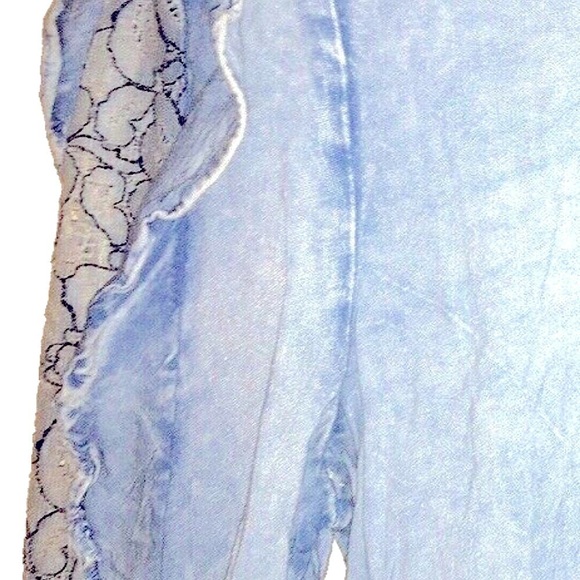 Cotton Jean Top Lace Ruffle Puff Shoulders Button Back, by Style Envy, NWOT, M - Picture 2 of 6